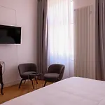 Lindenufer Otel 3*