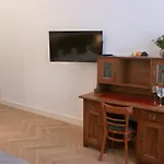 Szálloda Lindenufer 3*