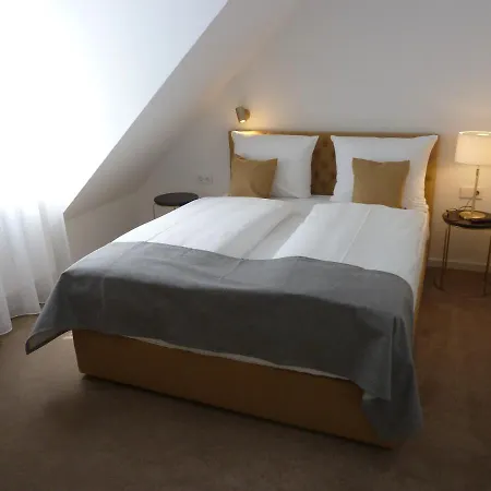 Lindenufer 3* Berlín