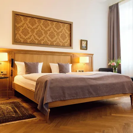 Lindenufer 3* Berlín