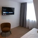 Lindenufer 3* Berlín