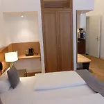 Lindenufer 3*