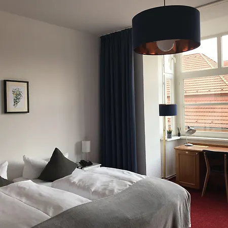 Lindenufer Отель